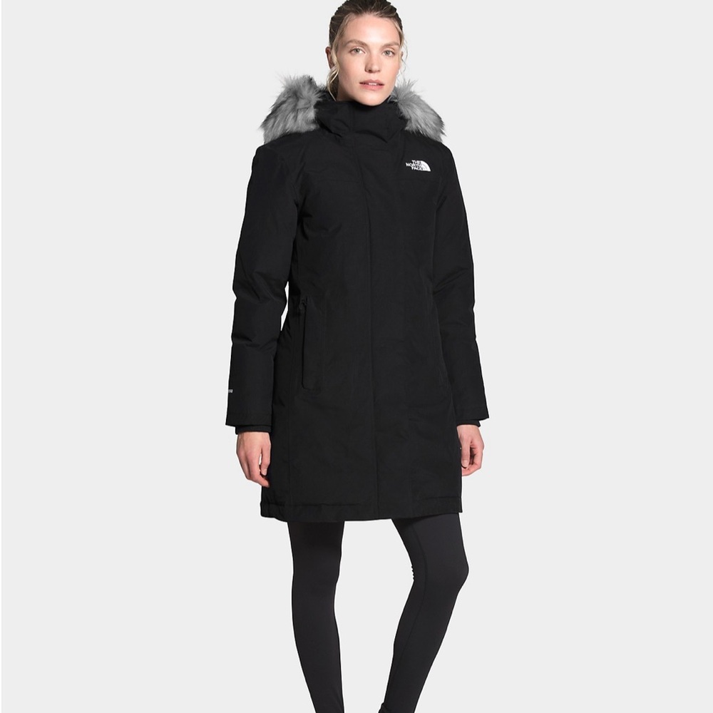 The North Face Women’s Arctic Parka - Like New - TNF Black